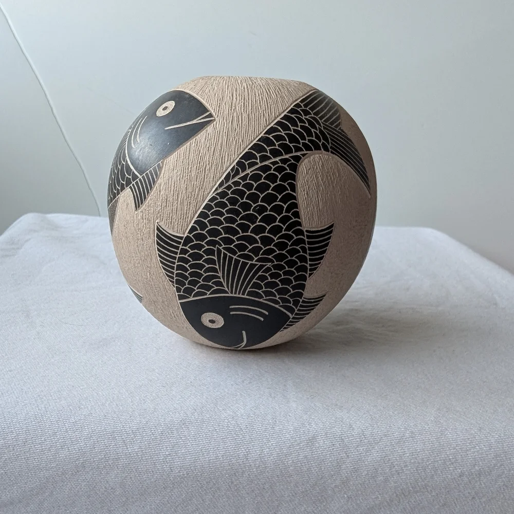 Mata Ortiz Pottery Handmade Ceramic Fish Olla Pot Humberto Guillen Rodriguez - Picture 2 of 16